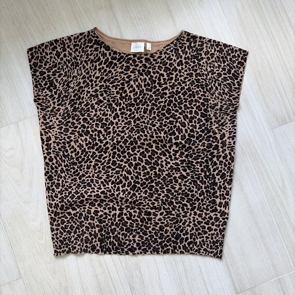 Cyrus tan black leopard animal print cap short sleeve blouse top Women’s Small